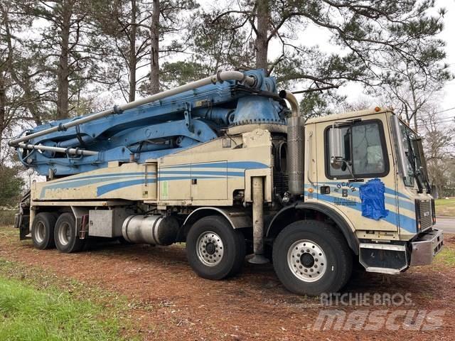 Mack 47M Pompe à béton