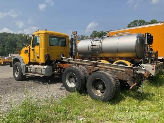 Mack 700 Chasse neige