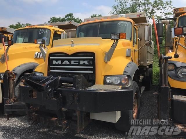 Mack 700 Chasse neige