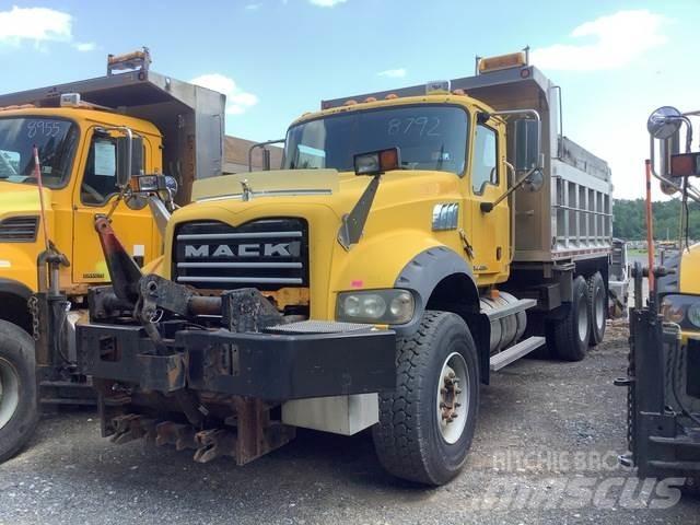 Mack 700 Chasse neige