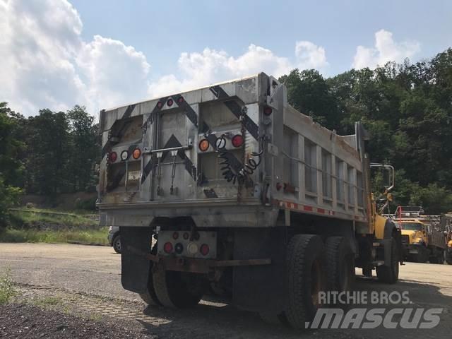 Mack 700 Chasse neige