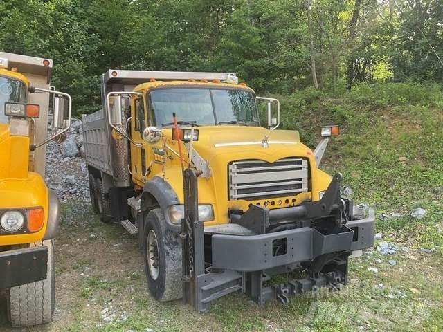 Mack 700 Chasse neige