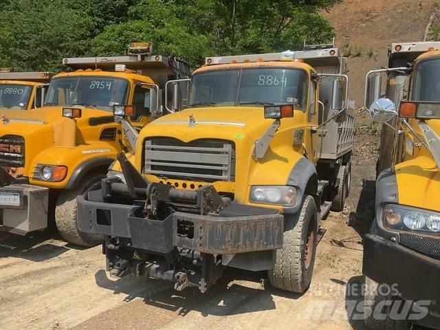 Mack 700 Chasse neige