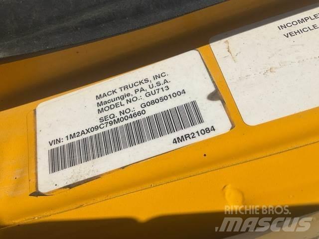 Mack 700 Chasse neige