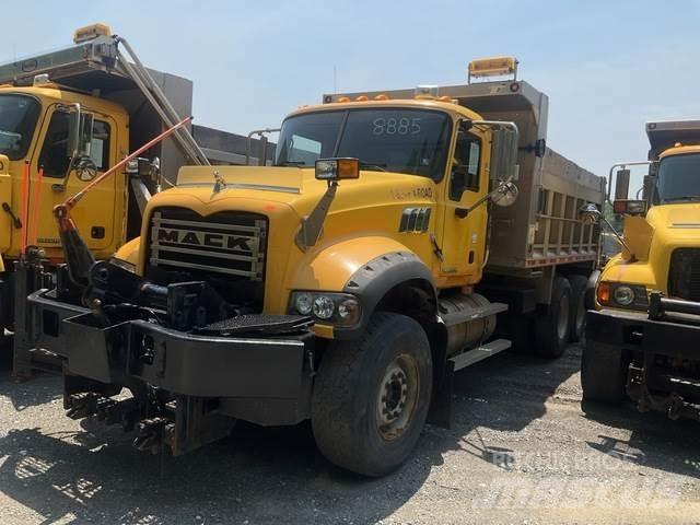Mack 700 Chasse neige