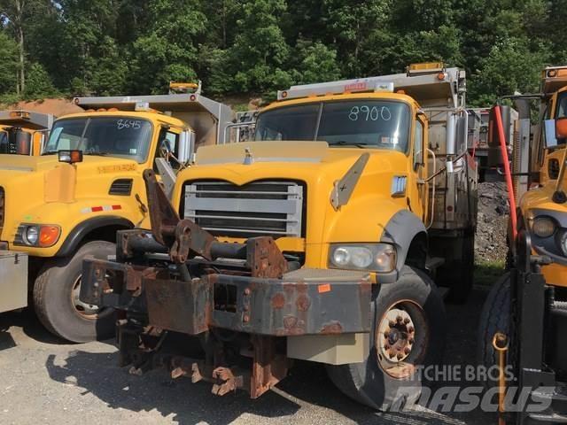 Mack 700 Chasse neige