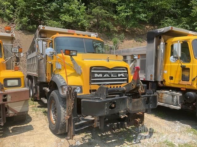 Mack 700 Chasse neige