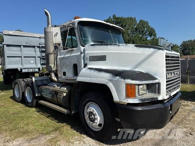 Mack CH600 Tracteur routier