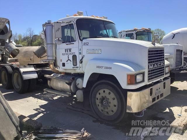 Mack CH613 Tracteur routier