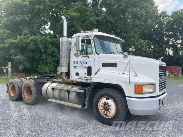 Mack CH613 Tracteur routier