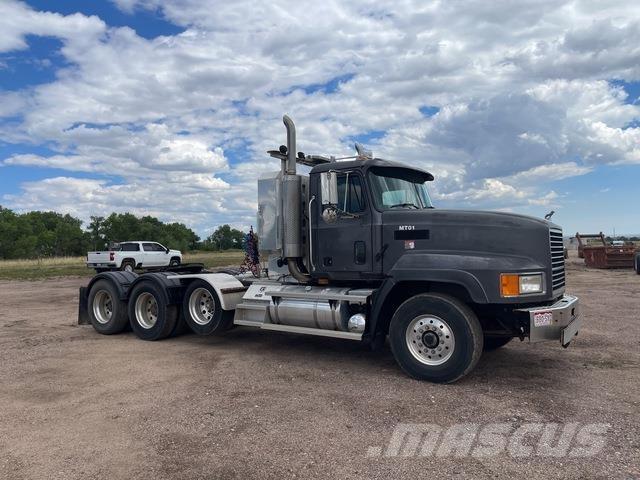 Mack CH613 Tracteur routier