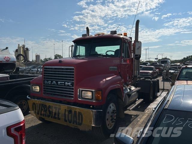 Mack CH613 Tracteur routier