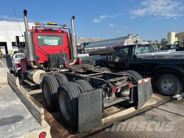 Mack CH613 Tracteur routier