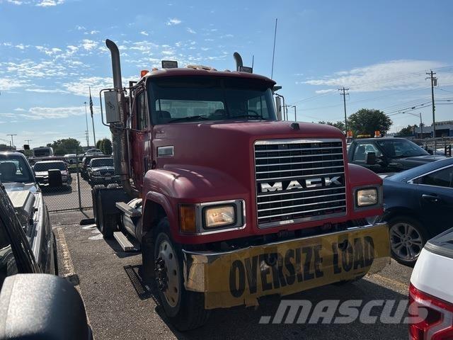 Mack CH613 Tracteur routier