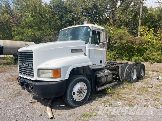 Mack CH613 Tracteur routier