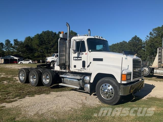 Mack CH613 Tracteur routier