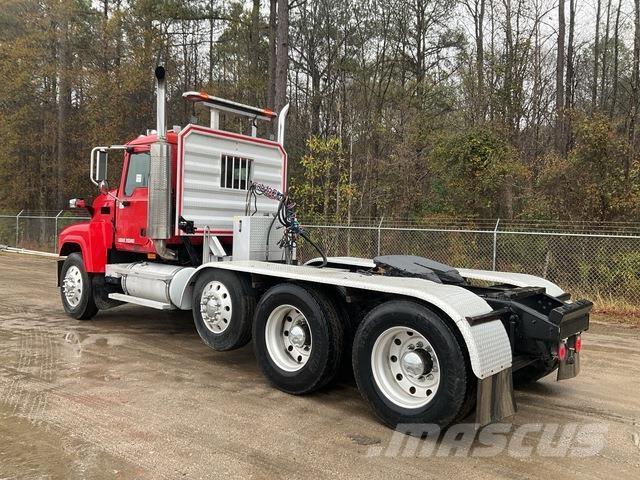 Mack CHN602 Tracteur routier