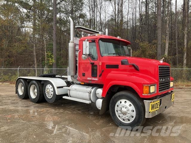 Mack CHN602 Tracteur routier