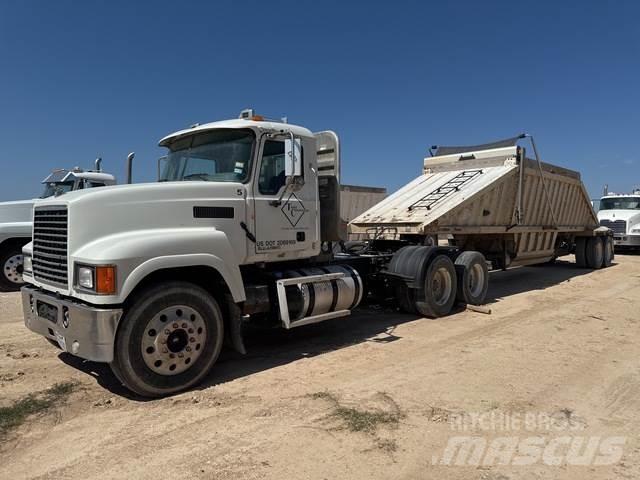 Mack CHU600 Tracteur routier