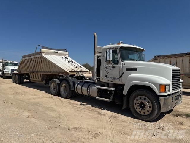 Mack CHU600 Tracteur routier