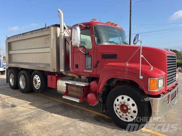 Mack CHU613 Camion benne