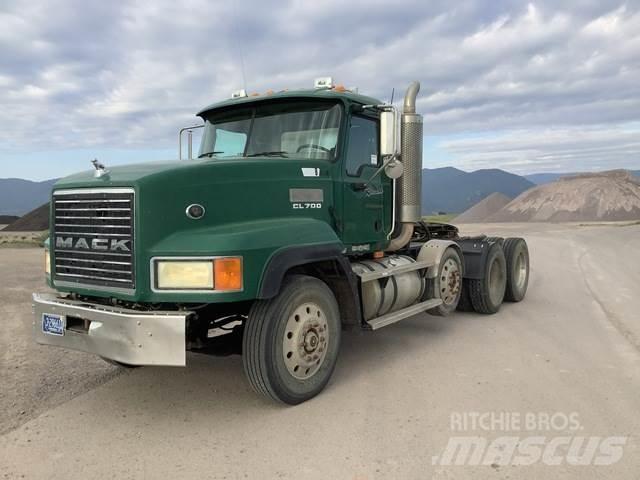 Mack CL733 Tracteur routier