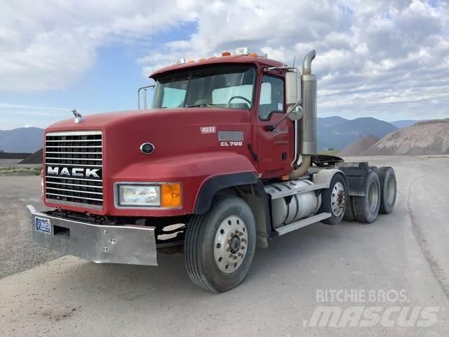Mack CL733 Tracteur routier