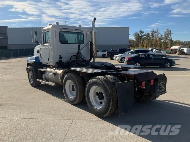 Mack CL753 Tracteur routier