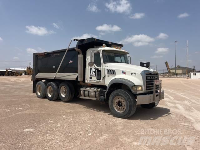 Mack CTP713 Camion benne