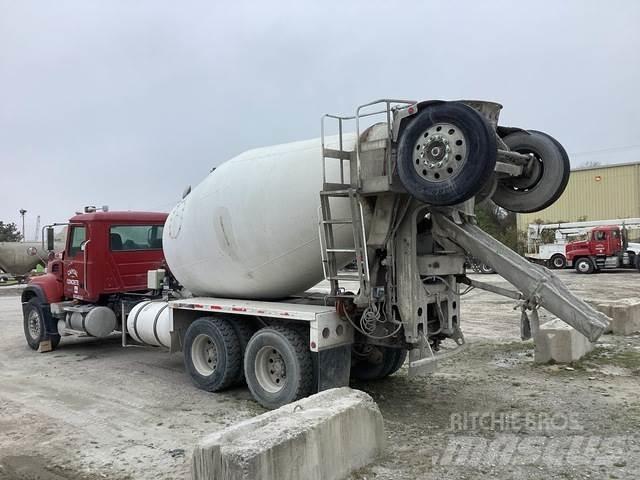 Mack CV513 Autre camion