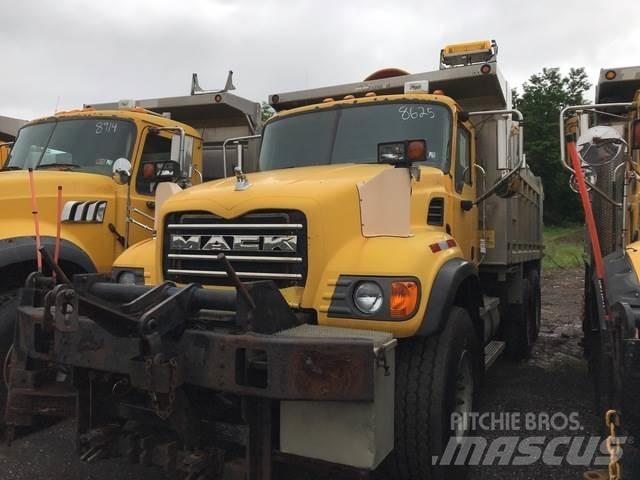 Mack CV700 Chasse neige