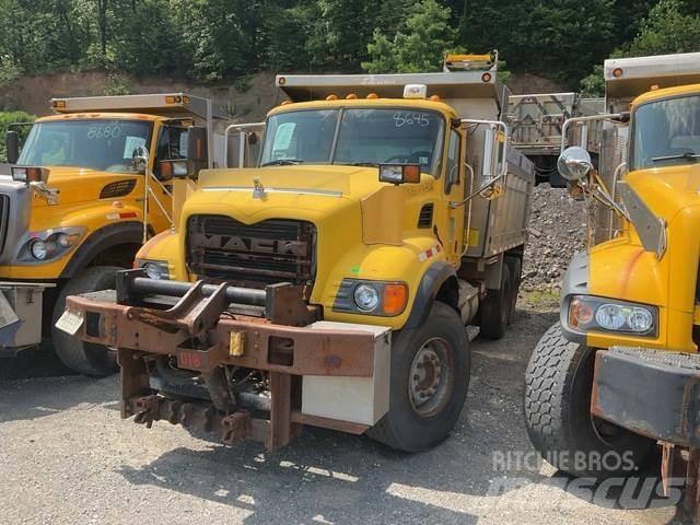 Mack CV700 Chasse neige