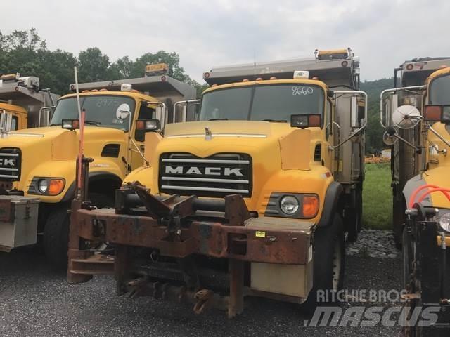 Mack CV700 Chasse neige