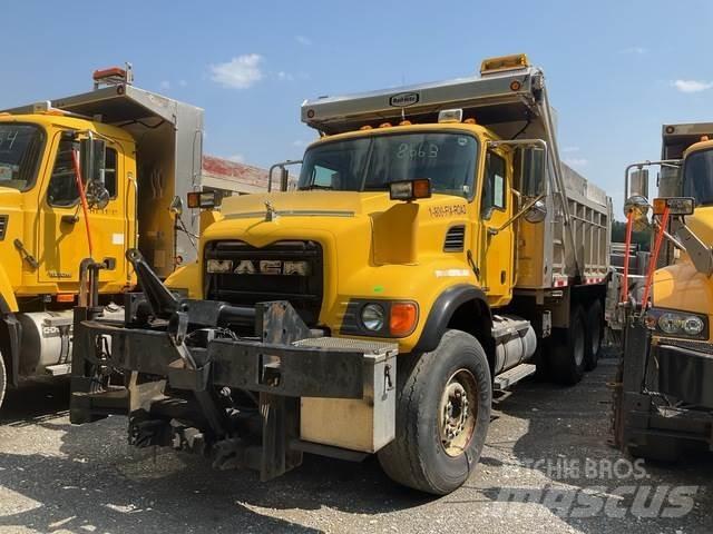 Mack CV700 Chasse neige
