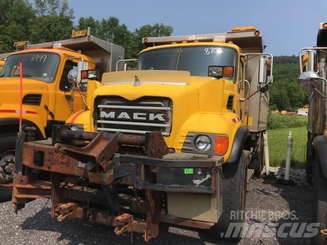 Mack CV700 Chasse neige