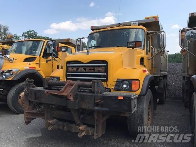 Mack CV700 Chasse neige
