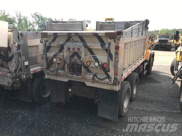 Mack CV700 Camion benne