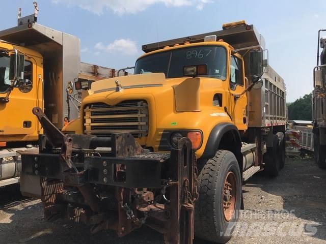 Mack CV700 Chasse neige
