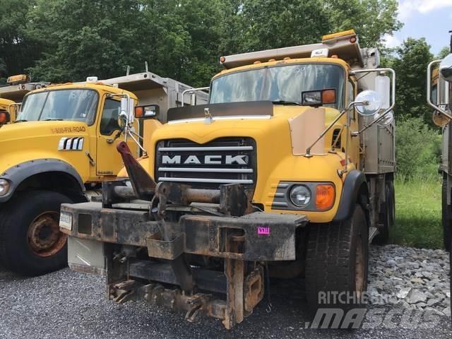 Mack CV700 Chasse neige