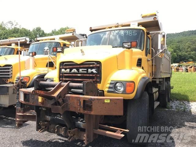 Mack CV700 Chasse neige