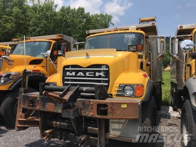 Mack CV700 Chasse neige
