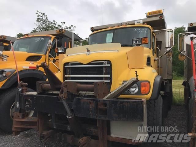 Mack CV700 Chasse neige