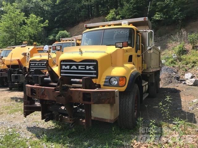 Mack CV700 Chasse neige