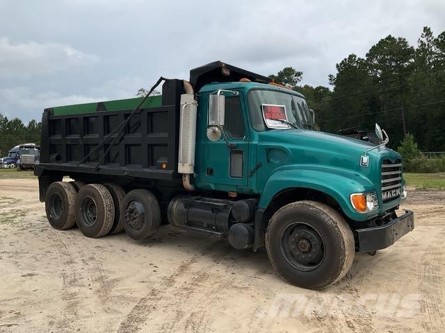 Mack CV700 Camion benne