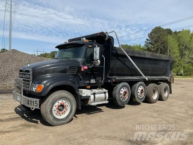 Mack CV713 Camion benne