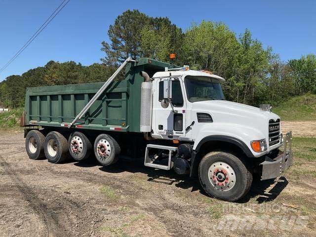 Mack CV713 Camion benne
