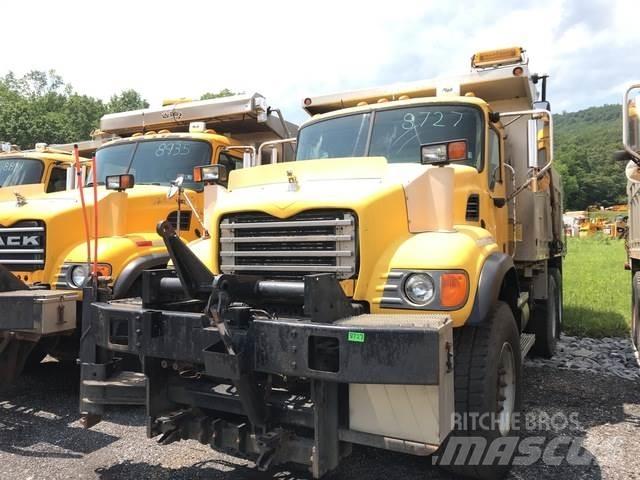 Mack CV713 Chasse neige