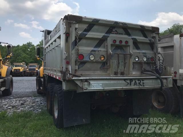 Mack CV713 Chasse neige