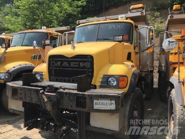 Mack CV713 Chasse neige