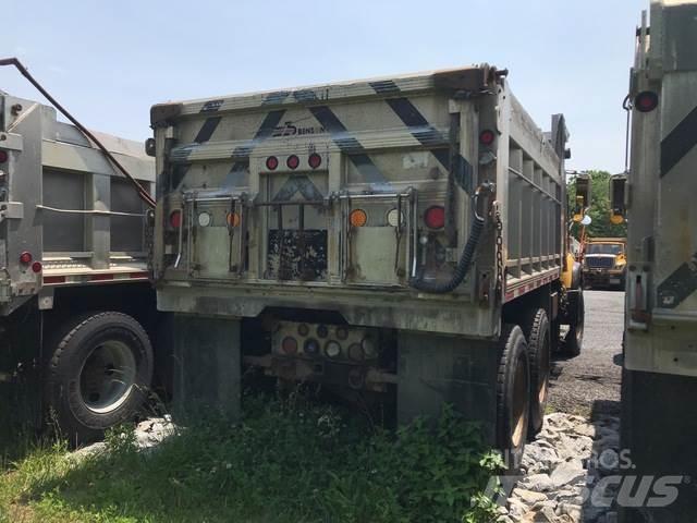 Mack CV713 Chasse neige
